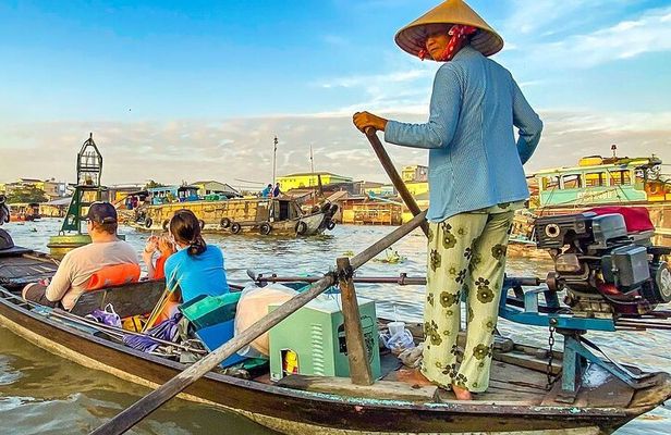 Private Vietnam Family 10-Day Tour Experience, Exclusive Car