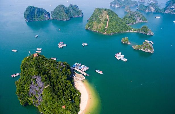 Ha Long and Lan Ha Bay 3 Days 2 Nights Private tour from Hanoi