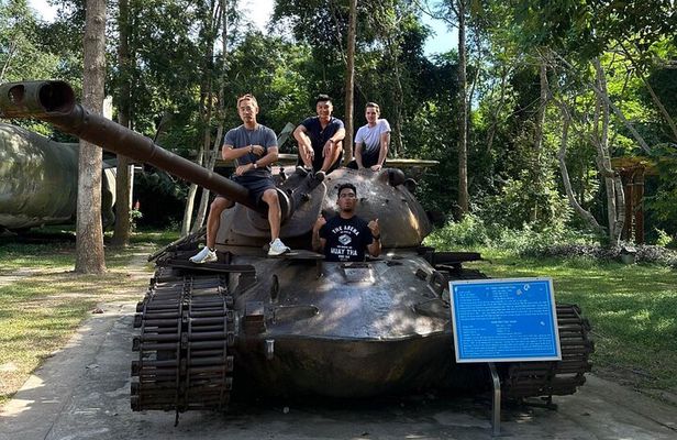 Cu Chi Tunnels & Mekong Delta 1-Day Tour – Small Group (Max 10) 