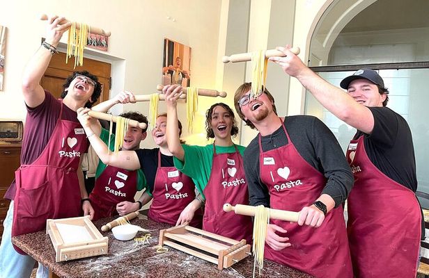 Venice: Hands-On Pasta & Gelato Class with Wine by St Mark's