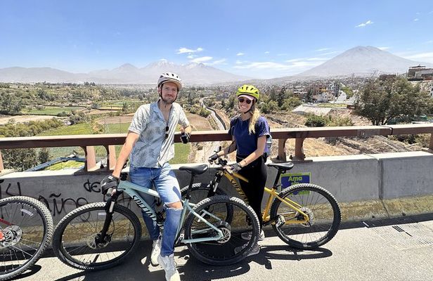 Small Group Bicycle Tour from Arequipa 