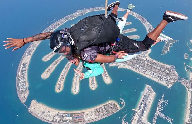 Sky Dive Palm Dubai