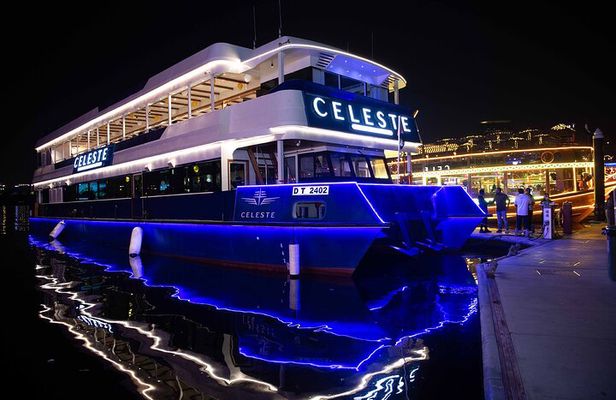 Dubai Marina: Premium BBQ Dinner Cruise -Live Show, Open Bar & DJ