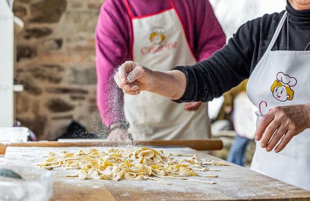 Share Your Pasta Love in a Local’s Home in Florence