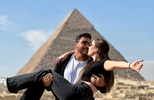 10 Days Egypt Tour Package, Pyramids and Nile Cruise