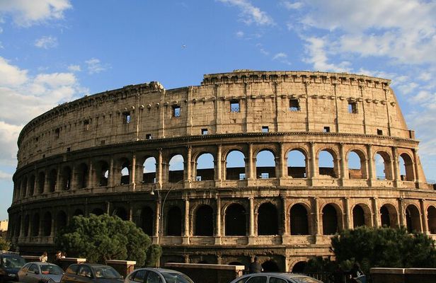 Semi Private Colosseum Tour 