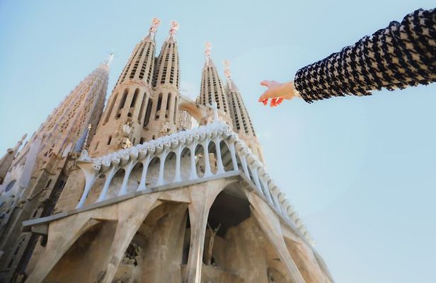 Barcelona Sagrada Familia Skip The Line Insider Guided Tour