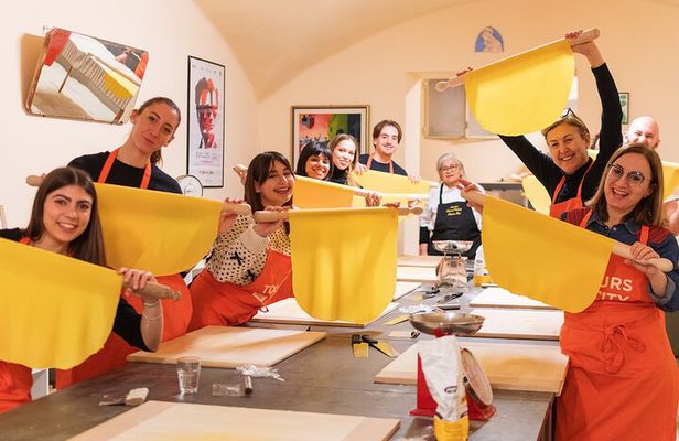 Exclusive Bologna Cooking Class - Pasta Tagliatelle Ragu & Spritz