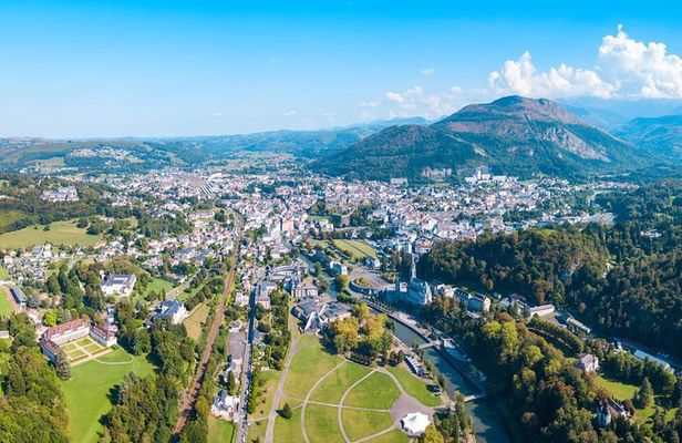 Explore Lourdes in 60 minutes with a Local
