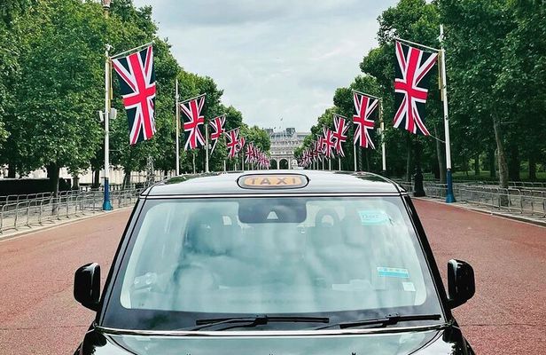 Iconic London Taxi Tour – Private Black Cab Experience