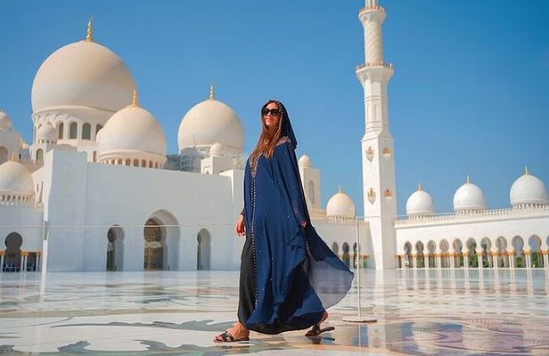 Abu Dhabi Sheikh Zayed Grand Mosque Tour from Dubai