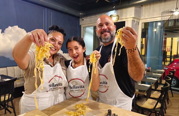 Rome: Pasta Fettuccine Ravioli and Tiramisu Cooking Class