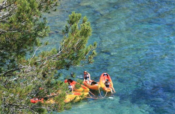 Guided Kayak and Snorkeling Tour on the Costa Brava: Sant Feliu