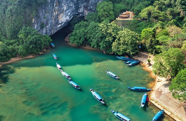 Ninh Binh to Phong Nha and Paradise Caves One Day Exploration