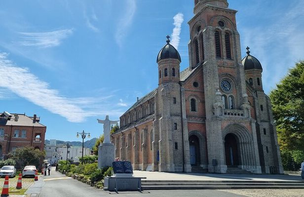 Jeonju Hanok Village and Maisan Tapsa Temple Day Tour From Seoul