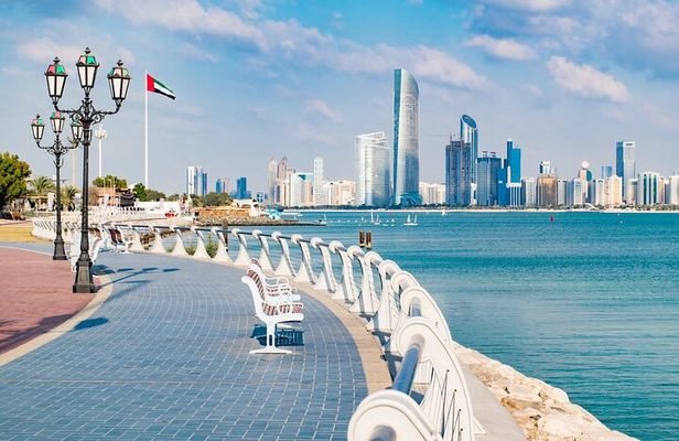 Private Abu Dhabi City Tour in 4x4 Vehicle from Dubai