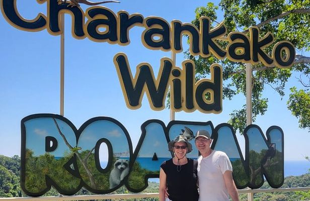 Roatan Highlights Private Guided Tour in a 4 Seater SUV