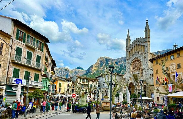 PRIVATE TOUR Port de Sóller, Sóller & Sa Foradada Sunset