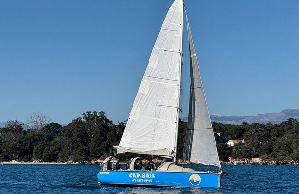 Antibes : Discover the Art of Sailing on a Scenic Cruise