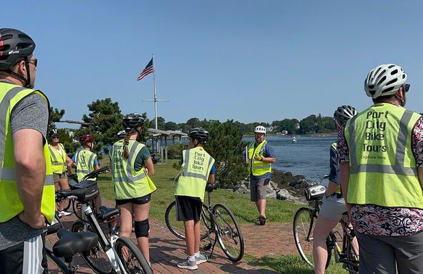Explore The Islands & Harbor - A Sightseeing Bike Tour Adventure