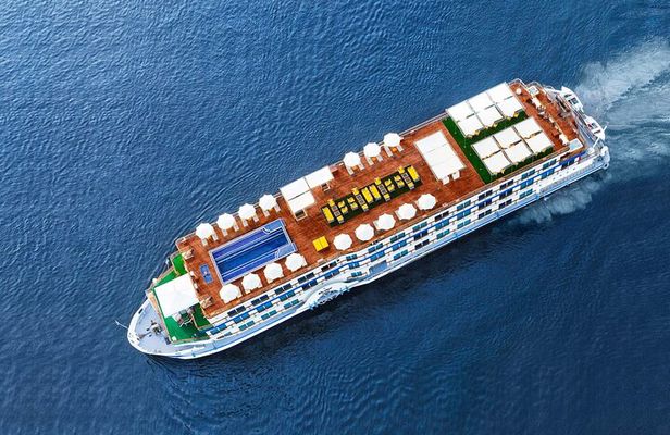 Luxury 4 Days Nile Cruise Journey from Aswan & Private Excursions