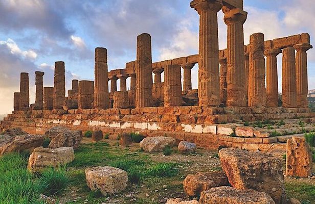 Valley of the Temples and Scala dei Turchi excursion from Palermo
