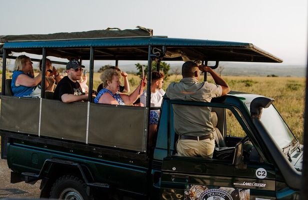Six On Safari to Hluhluwe Imfolozi Game Reserve