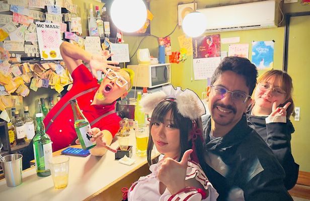 ShinjukuUnfiltered Secret bar restaurant Tour,including GoldenGai