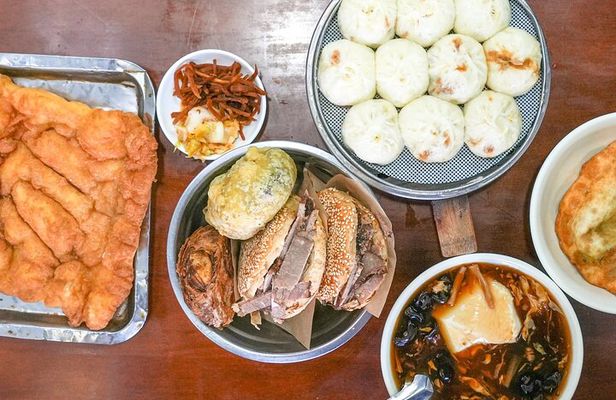 Beijing Hutong Breakfast Food Tour