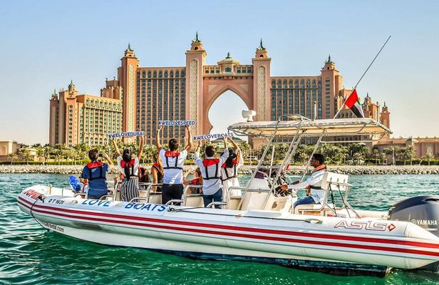 Dubai Love Boat Sightseeing Tour