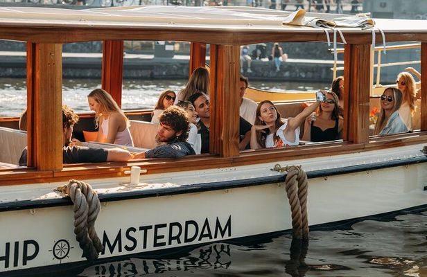 Amsterdam: Official SAIL Experience on Saloon Boat
