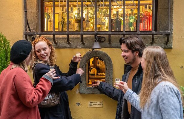 Night Out in Florence: Bar Crawl and City Walk