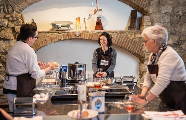 Canevin Cooking Class a Typical italian meal with dessert