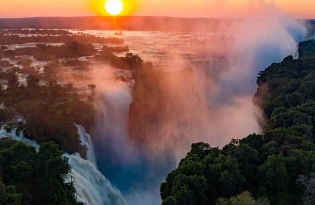 Victoria Falls Sunrise Guided Tour on Zimbabwe Side
