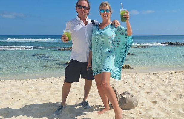 Private Jeep Tour in Cozumel to Local Areas with Snorkel & Lunch