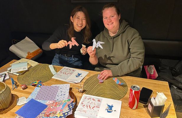 Hiroshima Traditional Origami Art Class Experience