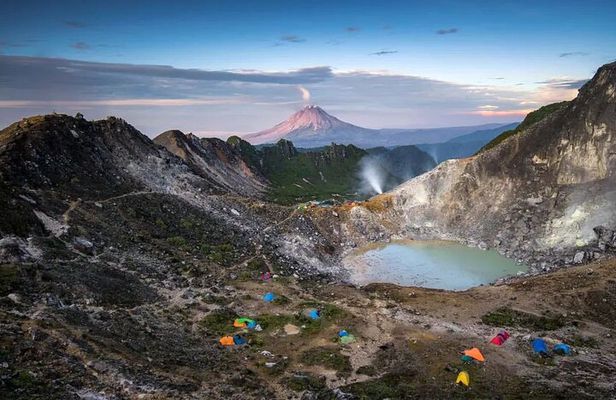 5 Days North Sumatera Adventure : Bukit Lawang & Mount Sibayak