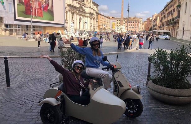 Vespa Sidecar Tour: Highlights of Rome