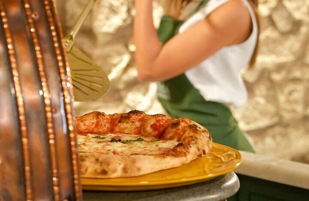 Pizza and Bread Cooking Class: The Scent of Flour
