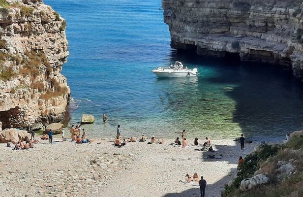 Boat Tour in Polignano a Mare and Sea Caves