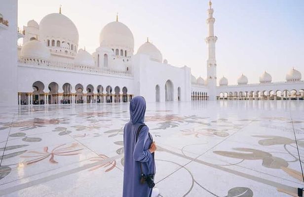 Private Abu Dhabi Sheikh Zayed Grand Mosque Tour from Dubai