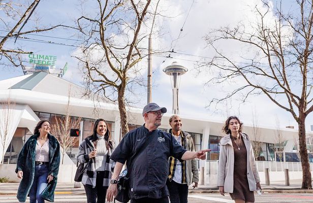 Chef Food Tour of Seattle Space Needle and Seattle Center