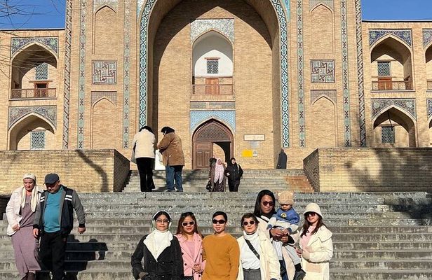 Evening tour of Tashkent or Wedding tour of local people