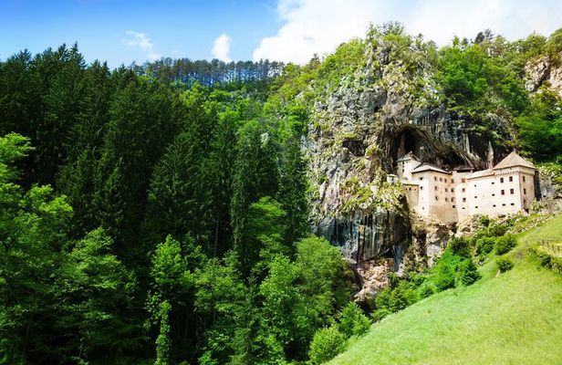 Zagreb Day Tour, Ljubljana, Postojna Cave and Predjama Castle