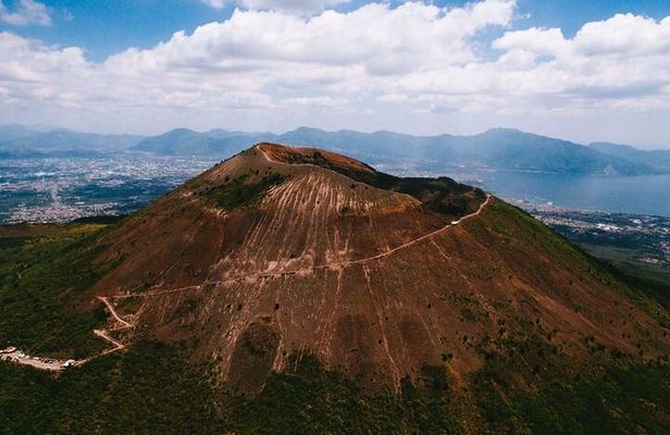 Mount Vesuvius from Naples with Bus, Ticket and Audio Guide