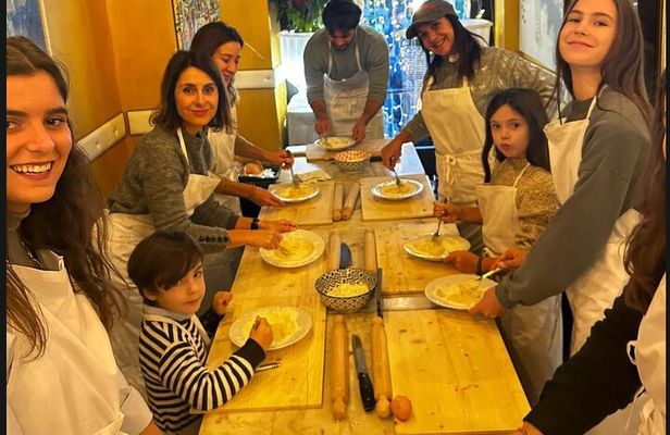 Hands-On Pasta and Tiramisu Class near Colosseum