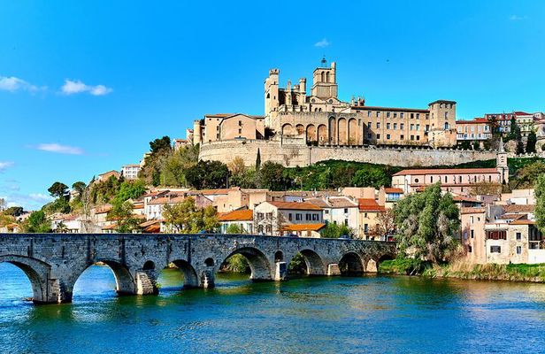 Explore Béziers in 60 minutes with a Local