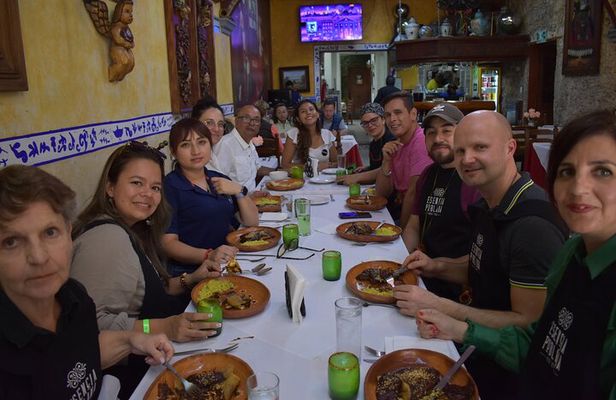 Walking Tour of Puebla with Street Food Tasting