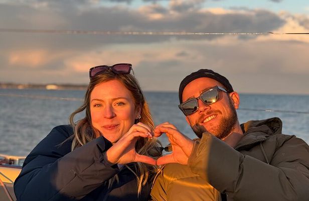 Golf Juan Sunset Sailing Cruise with aperitif at the Island