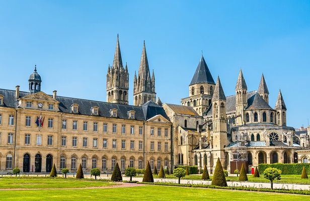 Explore Caen in 60 minutes with a Local